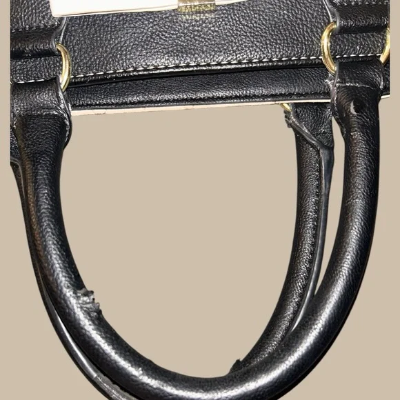 Betsey Johnson Black and Cream Quilted Handbag - Picture 5 of 11